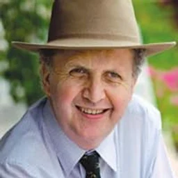 Alexander McCall Smith